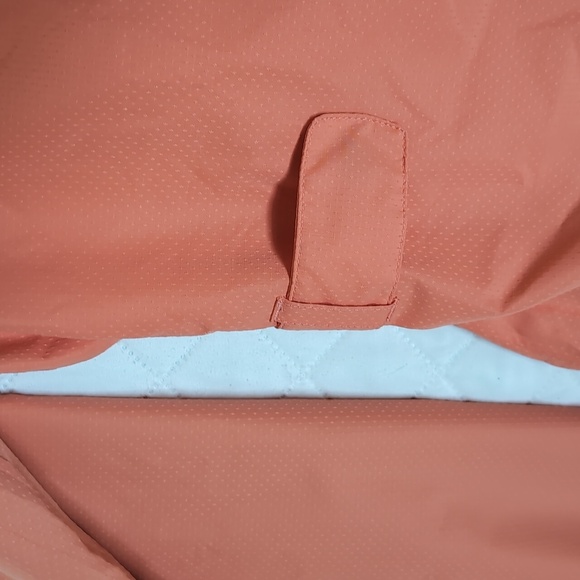 Merrell Woman's Coral Size M/M Waterproof Coat with hood. - Picture 4 of 16